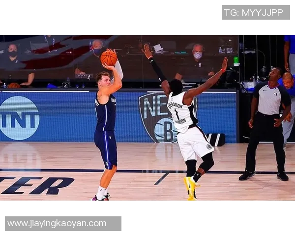 2019年快船与独行侠激战回顾:精彩瞬间与关键时刻分析 2019年快船与独行侠激战回顾:精彩瞬间与关键时刻分析