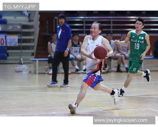 南京沙叶与浙江义乌的精彩对决展现了篮球的魅力与团队的力量 南京沙叶与浙江义乌的精彩对决展现了篮球的魅力与团队的力量